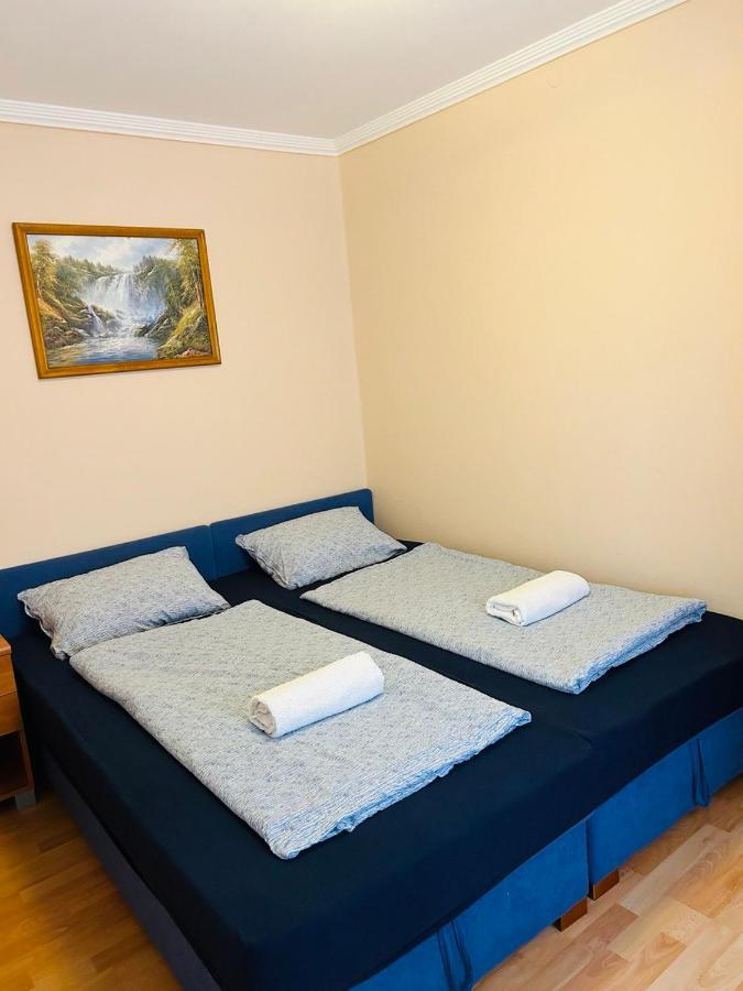 Rose Vip Apartman Vila Hajdúszoboszló Exterior foto